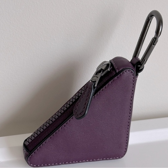Coach Triangle Zip Pouch Leather Dark Grape Carabiner C5647 - Picture 11 of 17